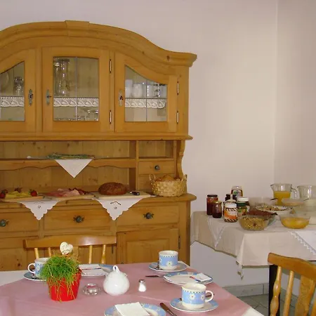 Haus Am Brunnen Отель типа 